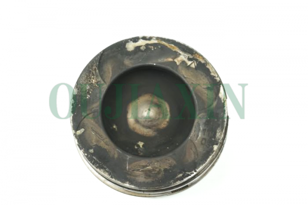 Renault M9R piston