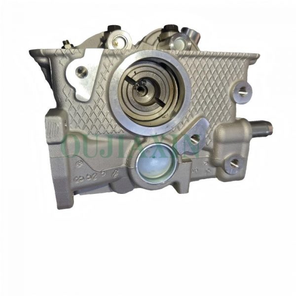 Mitsubishi 4G18 Cylinder head assembly